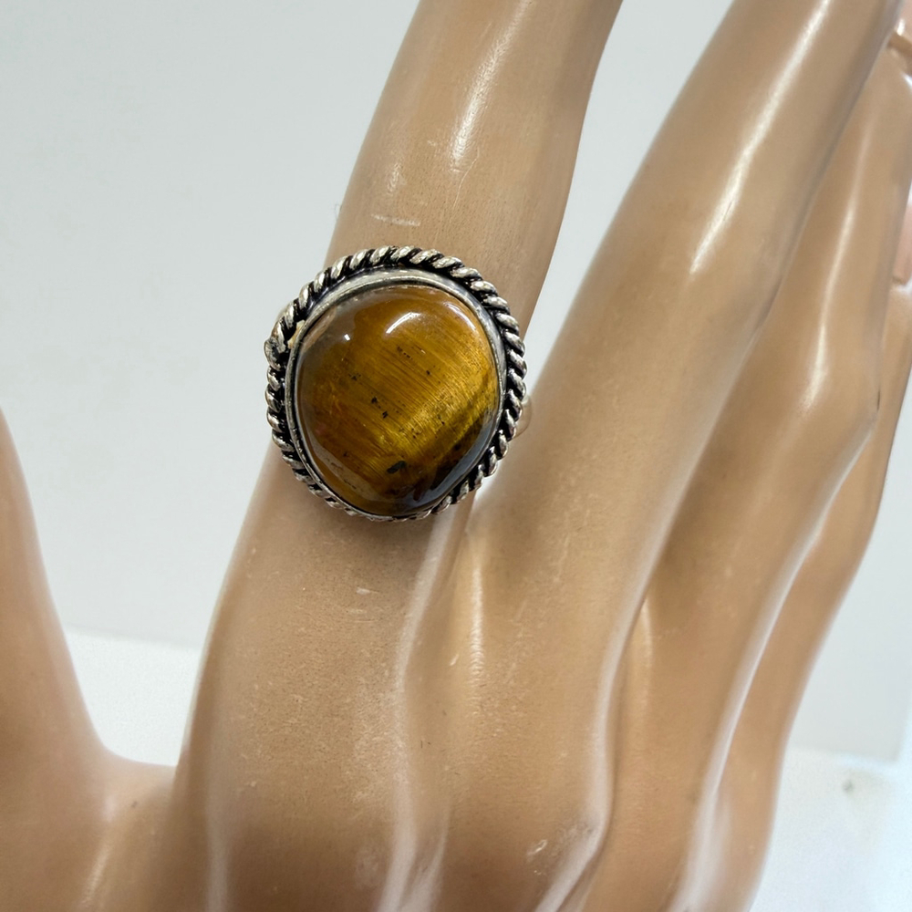Hand Crafted Silver Plated Tiger’s Eye Dainty Ring Size 6 Gift Box